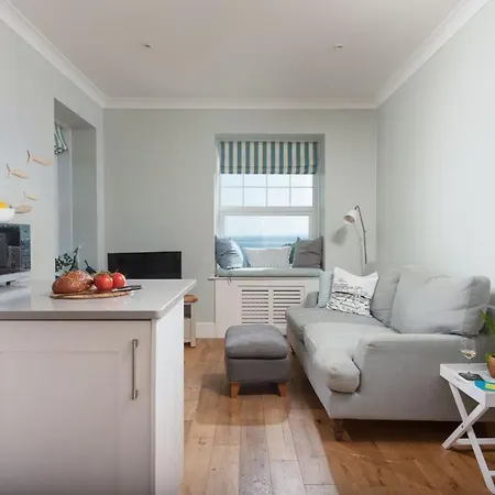 Shearwater View, 7 Rosemorran,