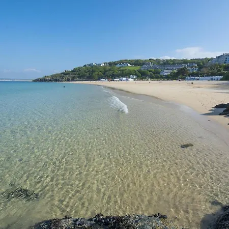Holiday home Shearwater View, 7 Rosemorran, *