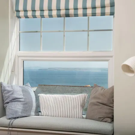 Shearwater View, 7 Rosemorran,